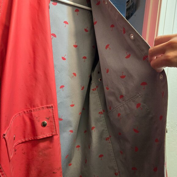 Lady van heusen raincoat red. - Picture 2 of 8